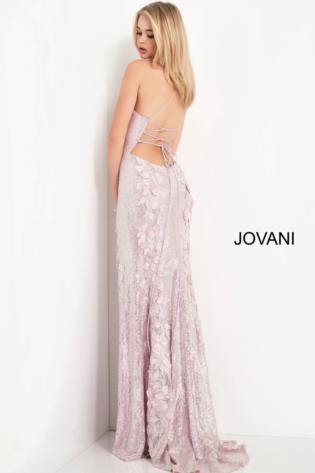06109 JOVANI