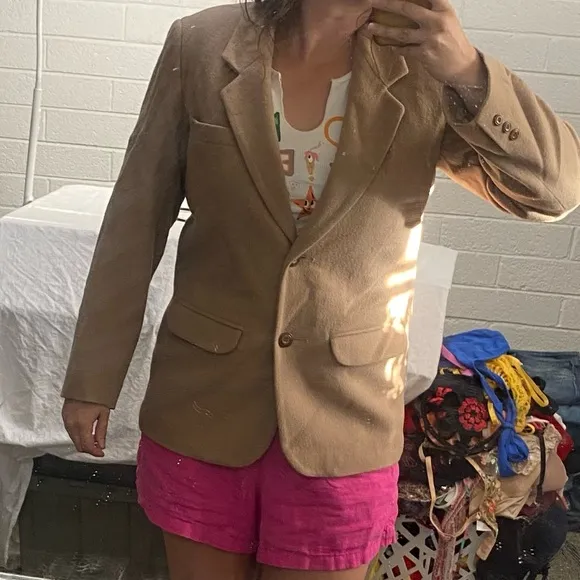 100% Wool Eddie Bauer Blazer Women’s Medium Camel Tan Front Pockets Oversized