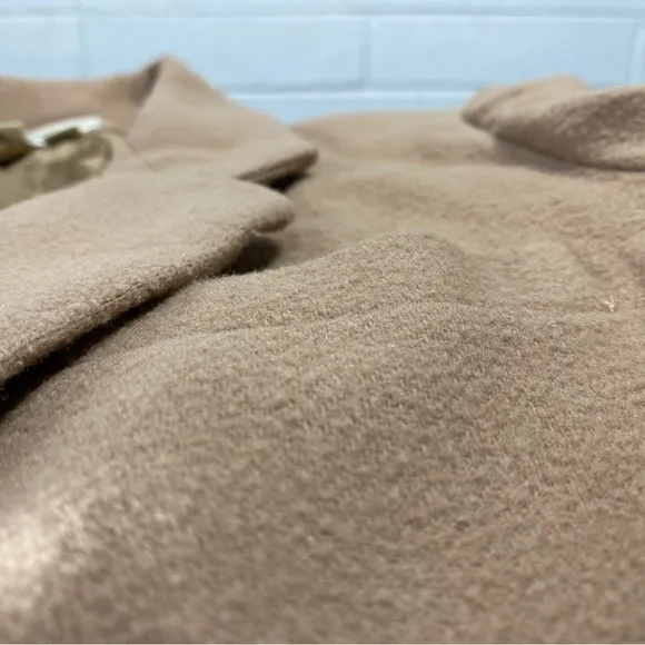 100% Wool Eddie Bauer Blazer Women’s Medium Camel Tan Front Pockets Oversized