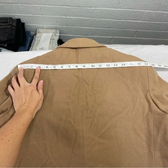100% Wool Eddie Bauer Blazer Women’s Medium Camel Tan Front Pockets Oversized
