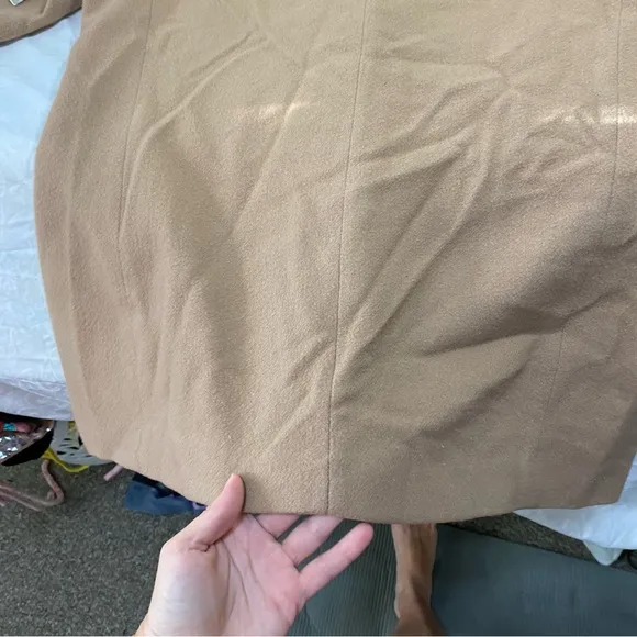 100% Wool Eddie Bauer Blazer Women’s Medium Camel Tan Front Pockets Oversized