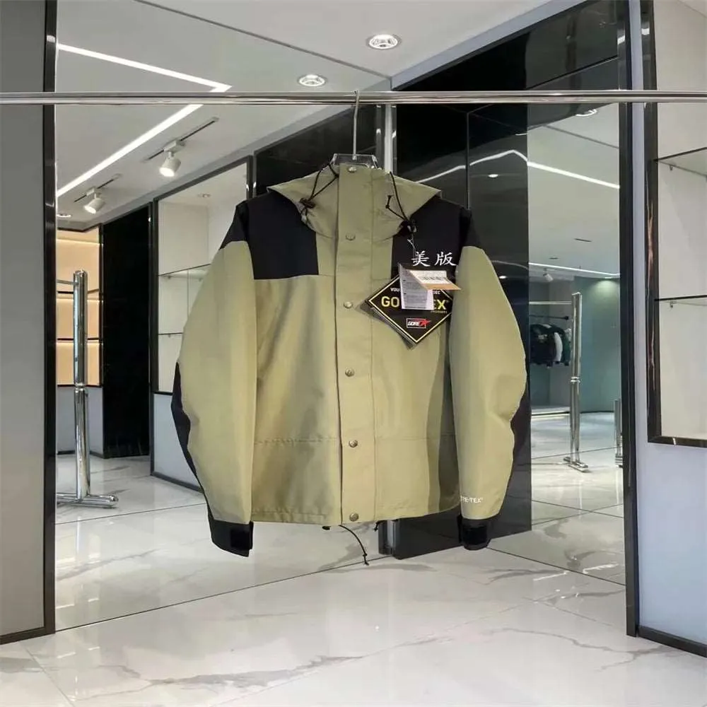 1990 classic outdoor waterproof charge jacket mountaineering jacket new hooded jacket for men and women couples