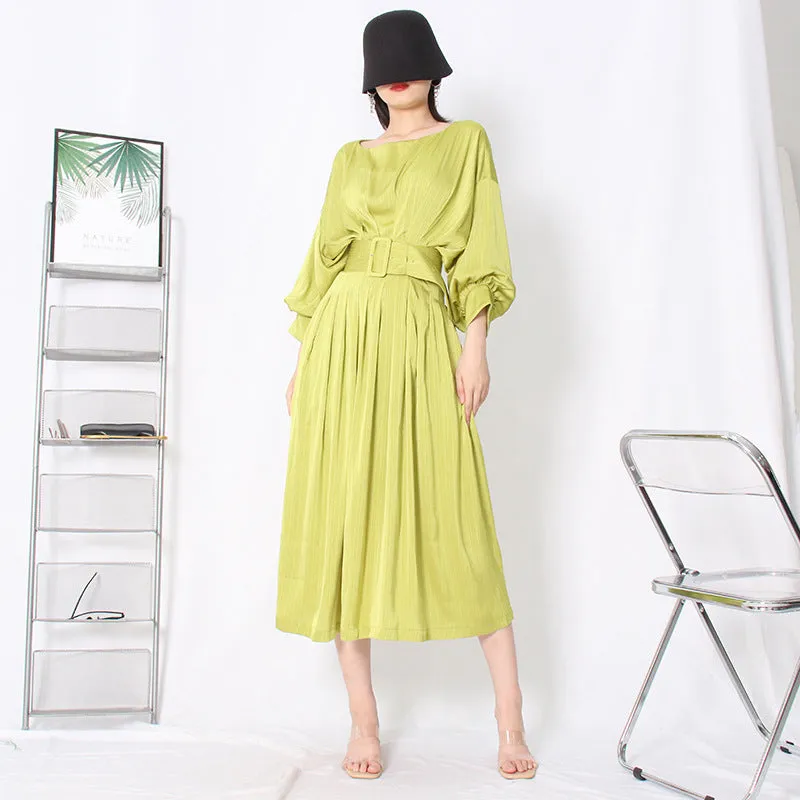 2025 romantic green pleated long dress  spring new round neck long sleeve waist thin ruffle dress
