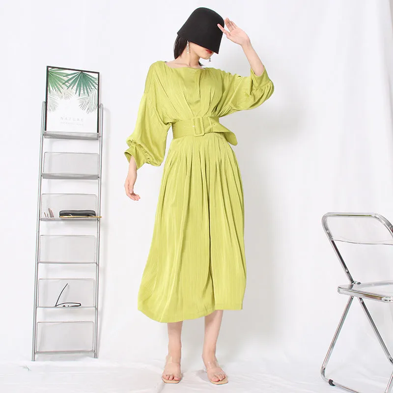2025 romantic green pleated long dress  spring new round neck long sleeve waist thin ruffle dress