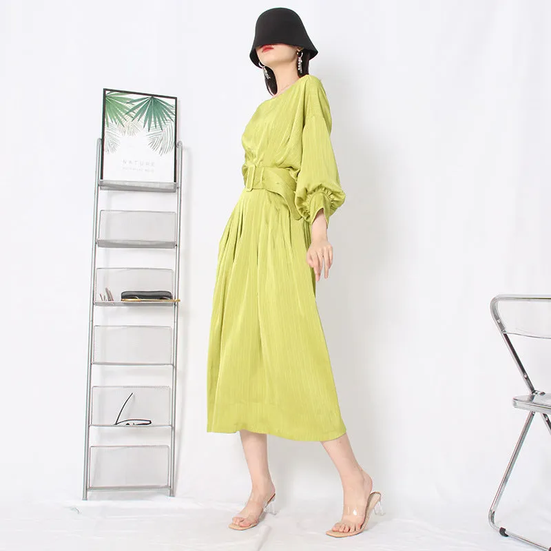 2025 romantic green pleated long dress  spring new round neck long sleeve waist thin ruffle dress