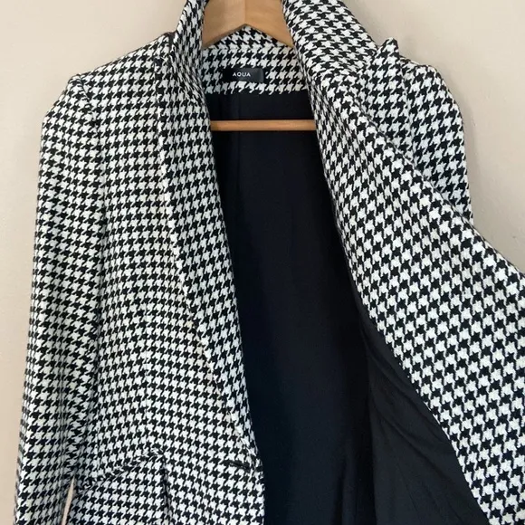 AQUA Bloomingdales Exclusive- Houndstooth Single Breasted Blazer Jacket