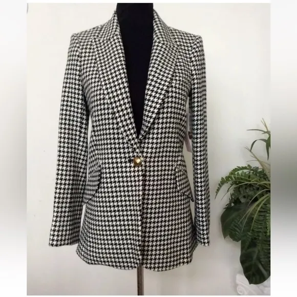 AQUA Bloomingdales Exclusive- Houndstooth Single Breasted Blazer Jacket