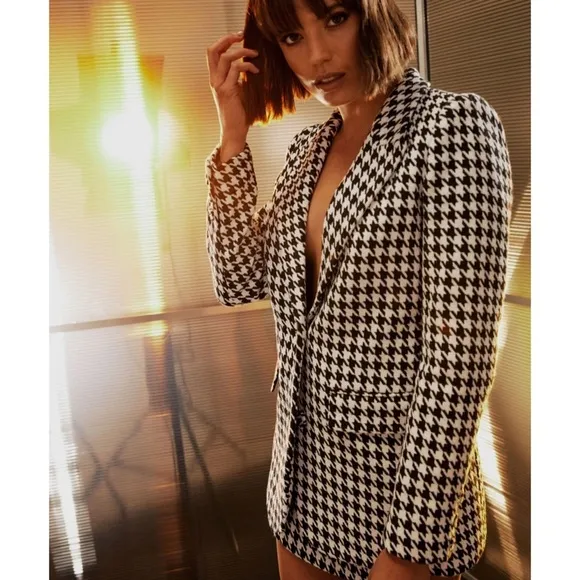 AQUA Bloomingdales Exclusive- Houndstooth Single Breasted Blazer Jacket