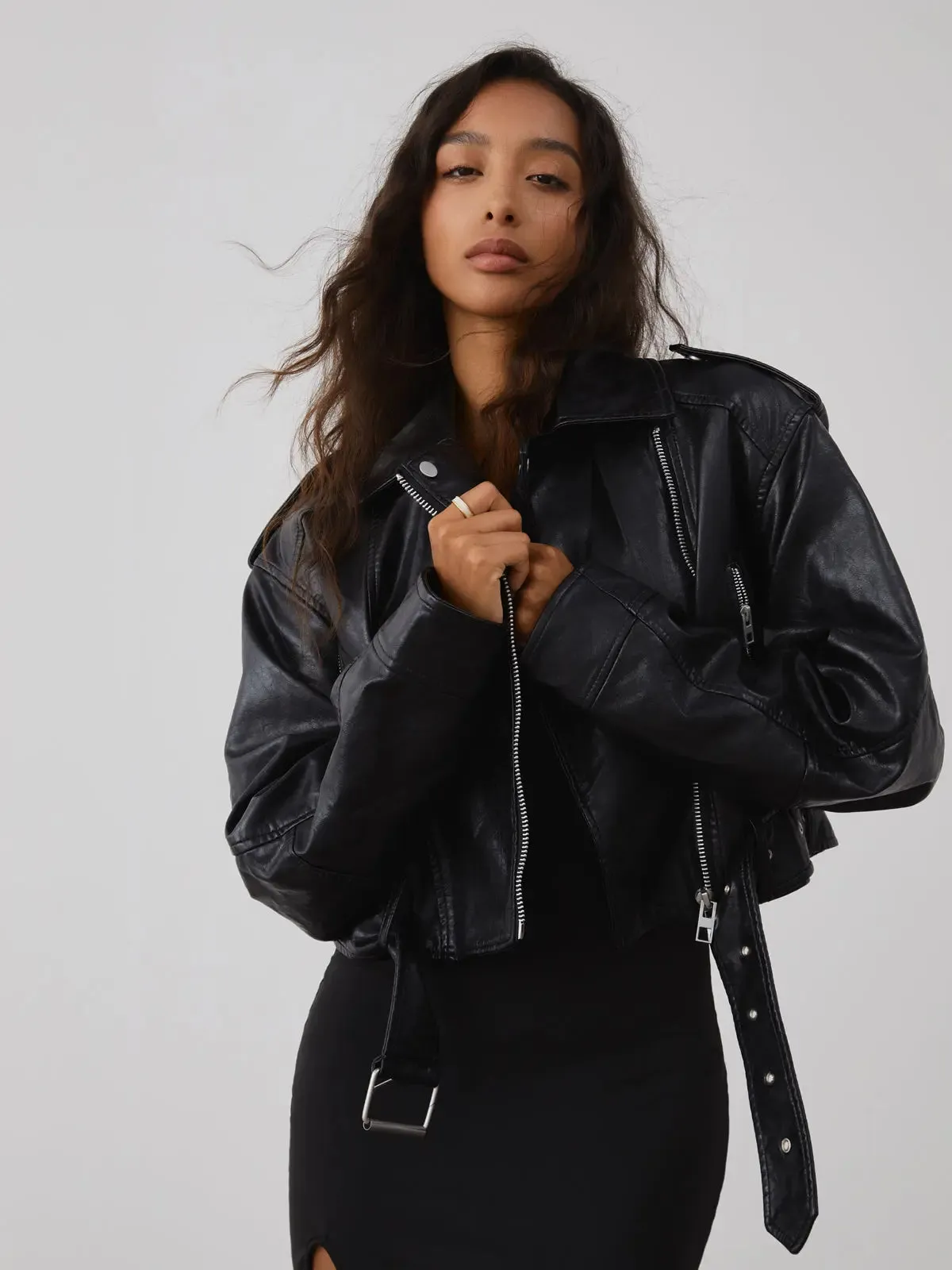 Ariana - Chic Urban Design Woman's Jacket
