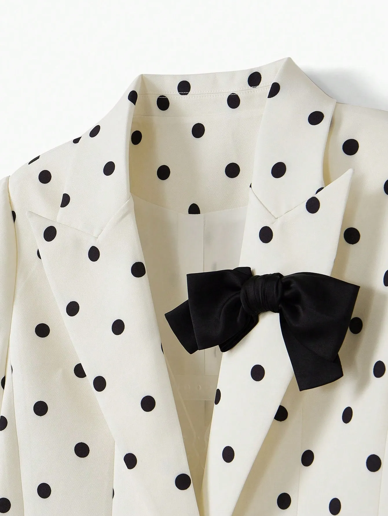 Blazer MOTF PREMIUM con moño de lunares en Cherry Vibes