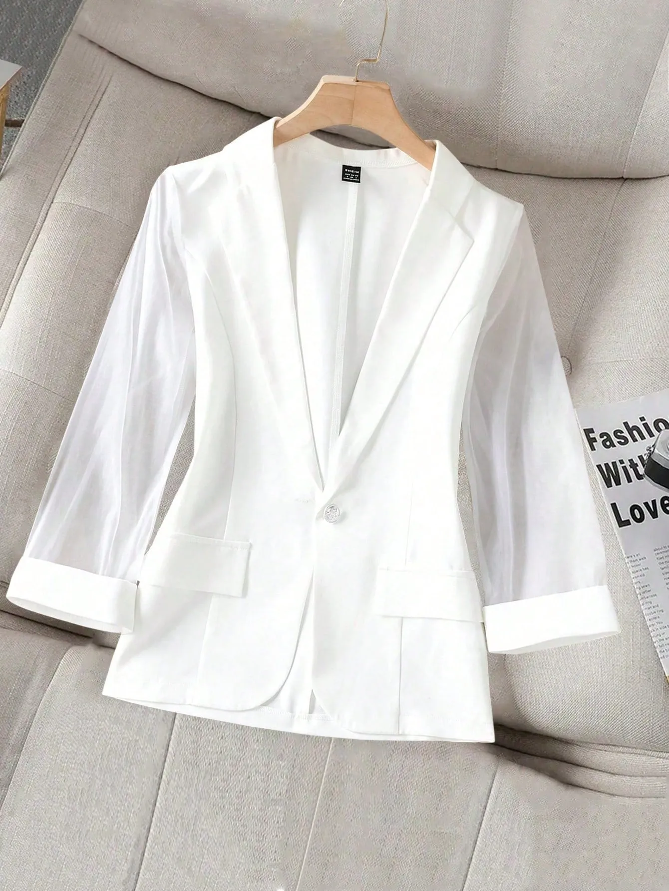 Cherry Vibes: Blazer Chic de Manga Larga para Mujer