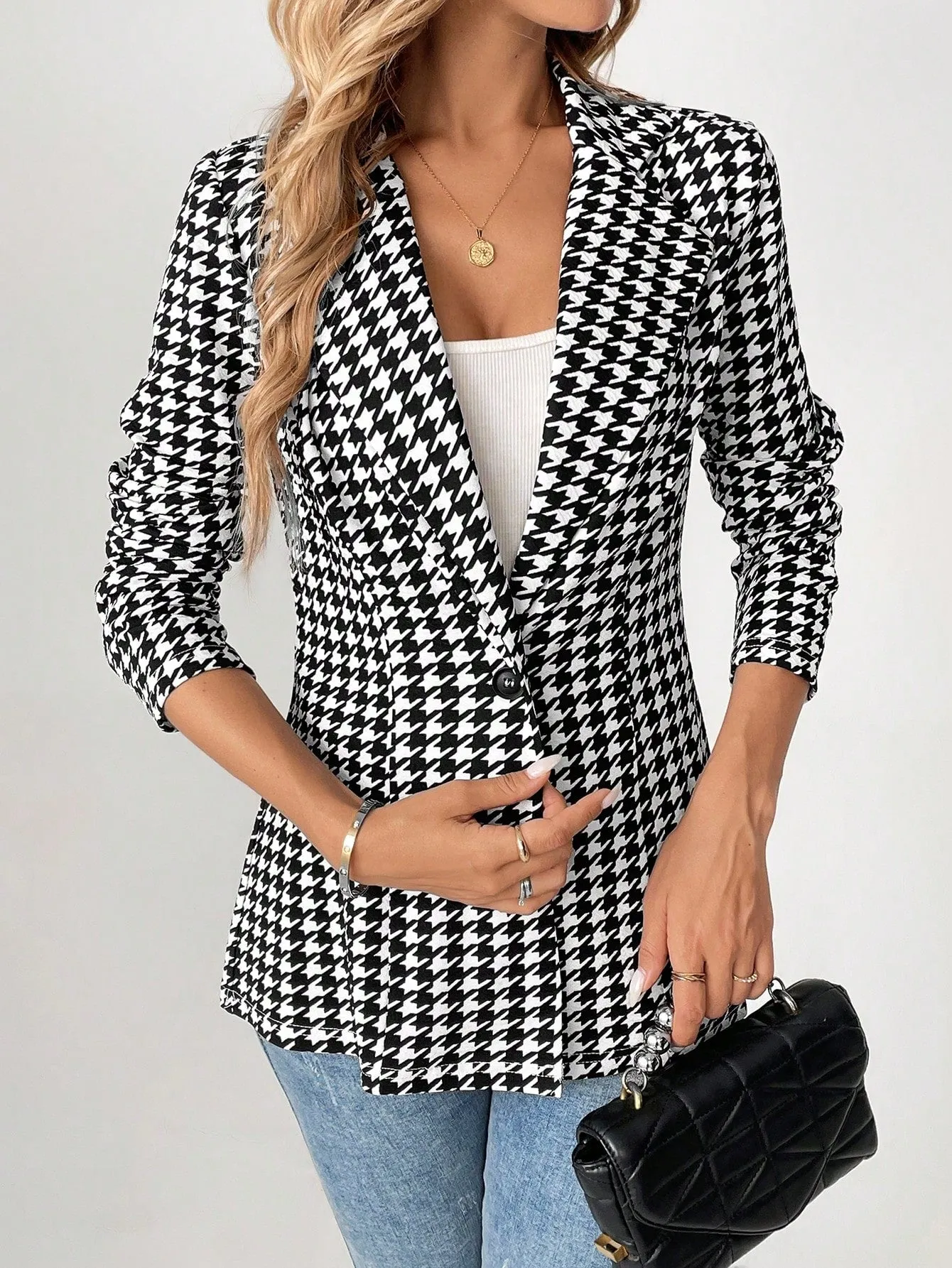 Cherry Vibes: Blazer de Mujer con Corte de Cintura en