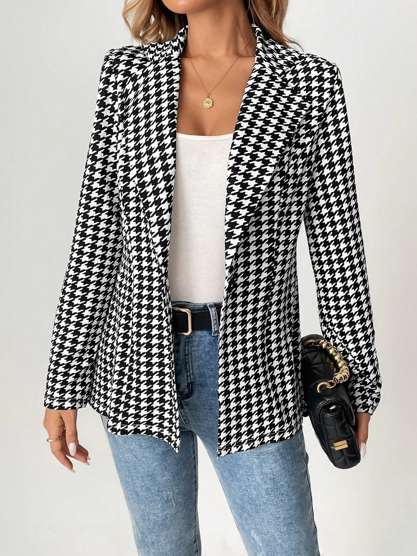 Cherry Vibes: Blazer de Mujer con Corte de Cintura en