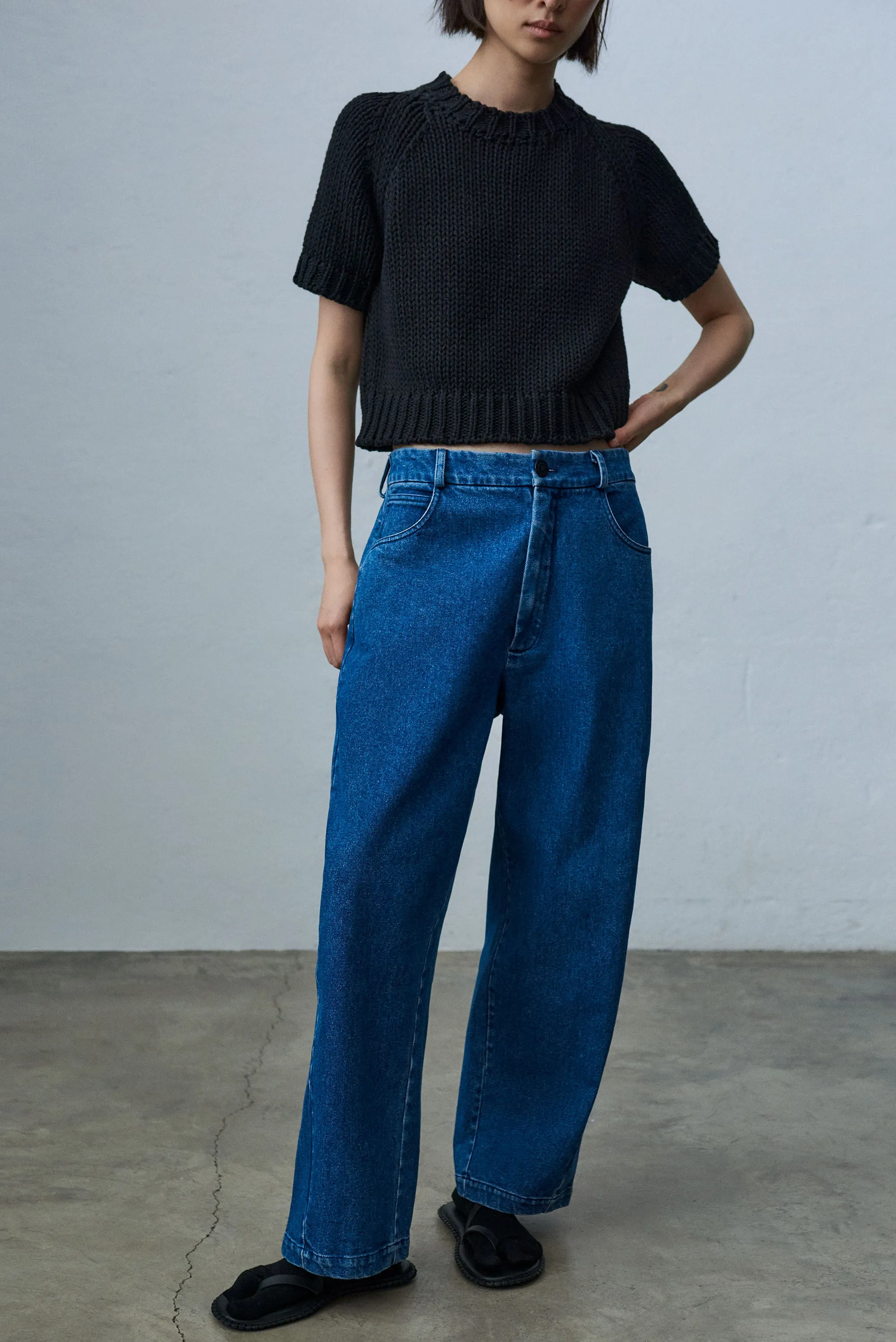 Cropped Sweater, Black