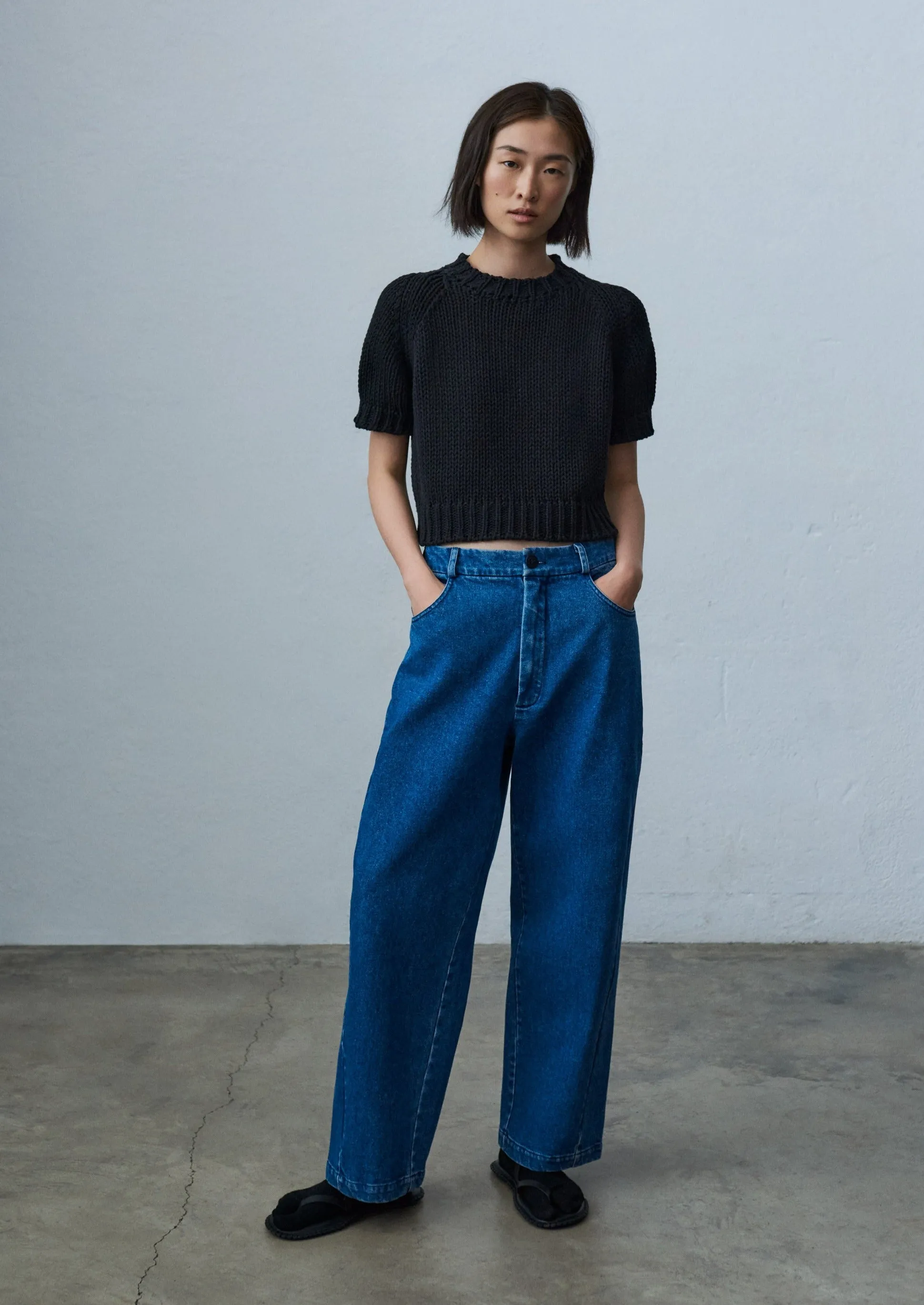 Cropped Sweater, Black