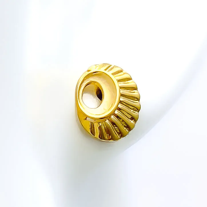Dainty Decorative 22k Gold Top Earrings