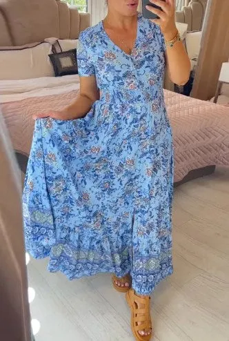 Debbie - Floral dress with V-neckline