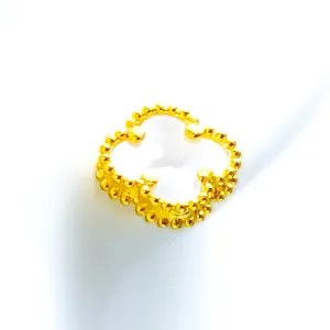 Delicate Decorative 21k Gold Clover Earrings