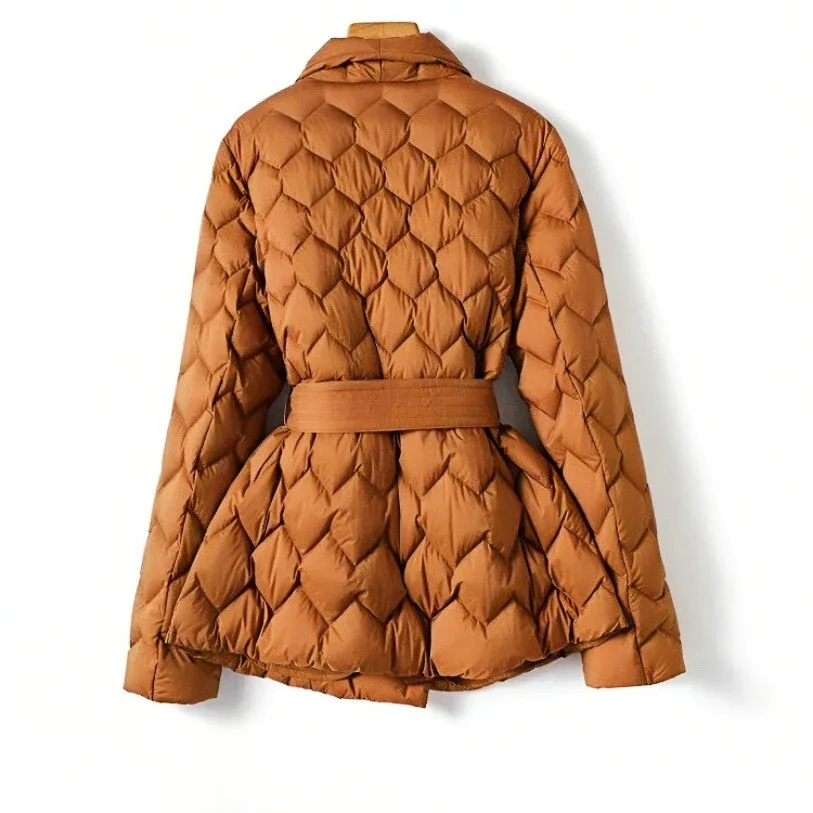 Dyna - Stylish Winter Ready Woman's Puffer Jacket
