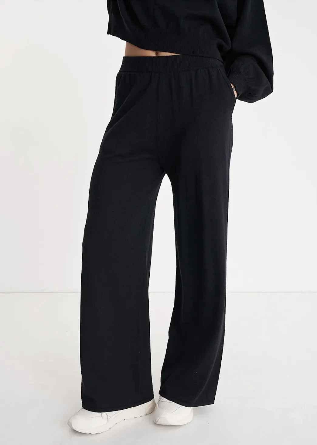 HUFFER Merino Lounge Pant - Black