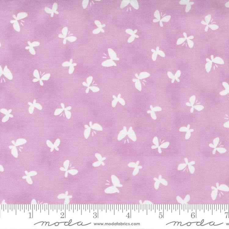 Jolie by Moda Fabrics FLUTTERBY/LILAC