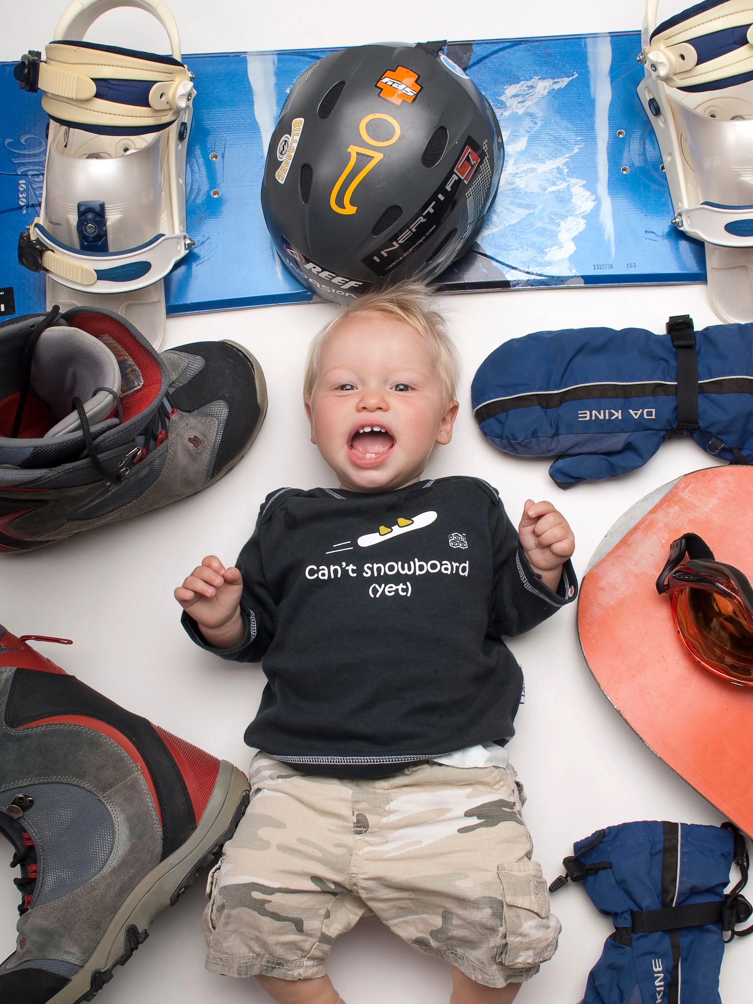 Lazy Baby Gift for Snowboarders - Can't Snowboard Yet Cream T Shirt
