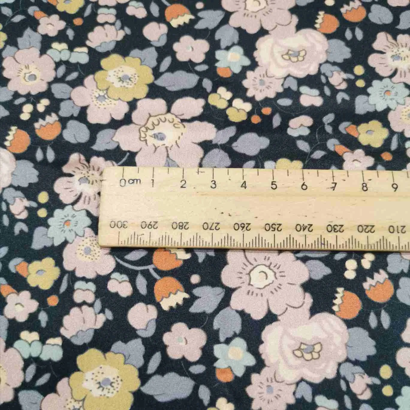 Liberty Belgravia Silk Satin, Betsy Field - 82cm remnant piece