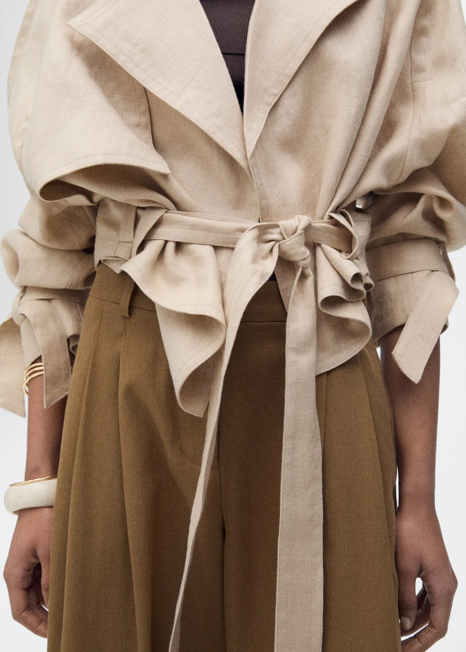 Linen jacket with belt