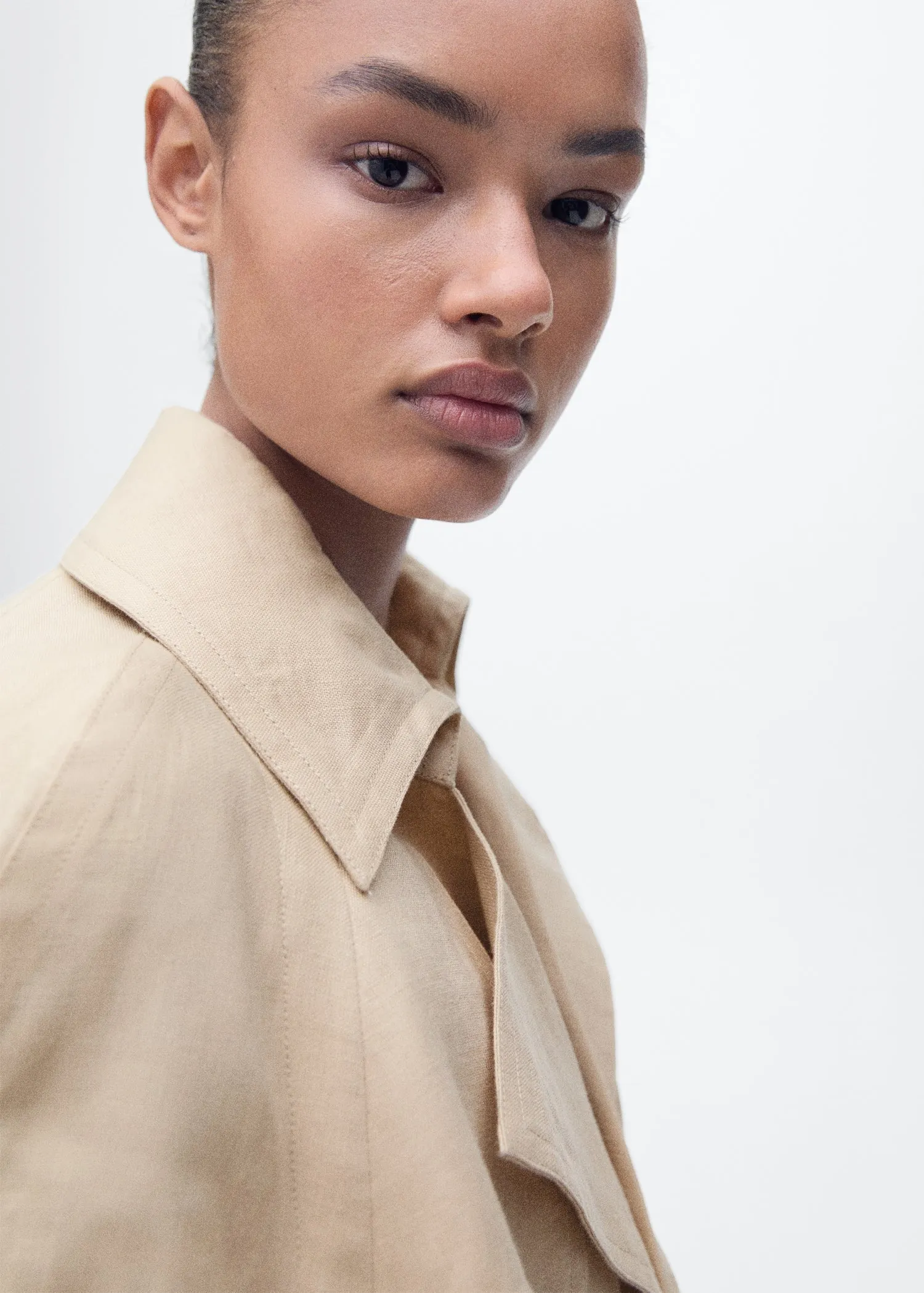 Linen jacket with belt