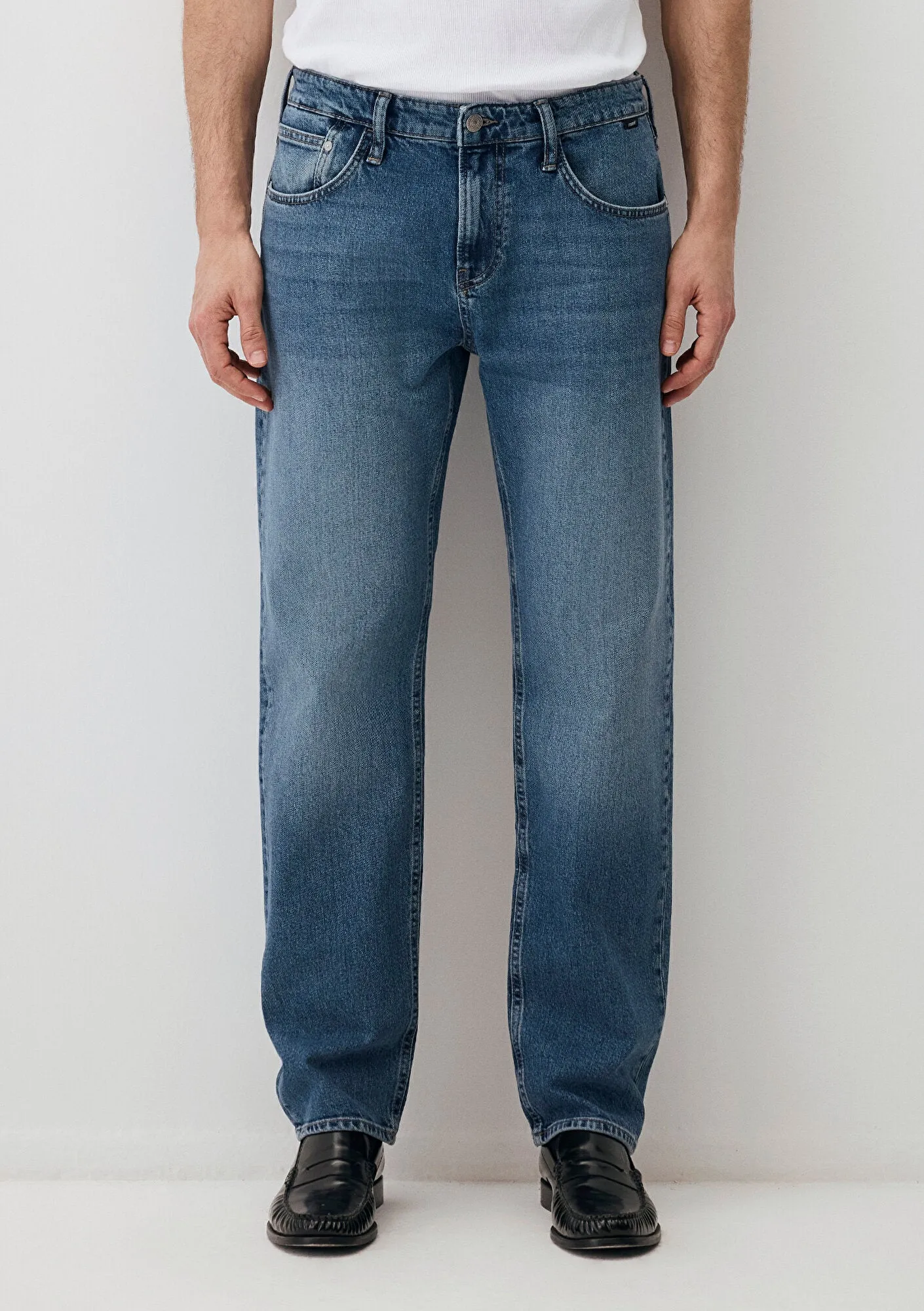 Lisbon Dark 90s Street Comfort Jean Pants