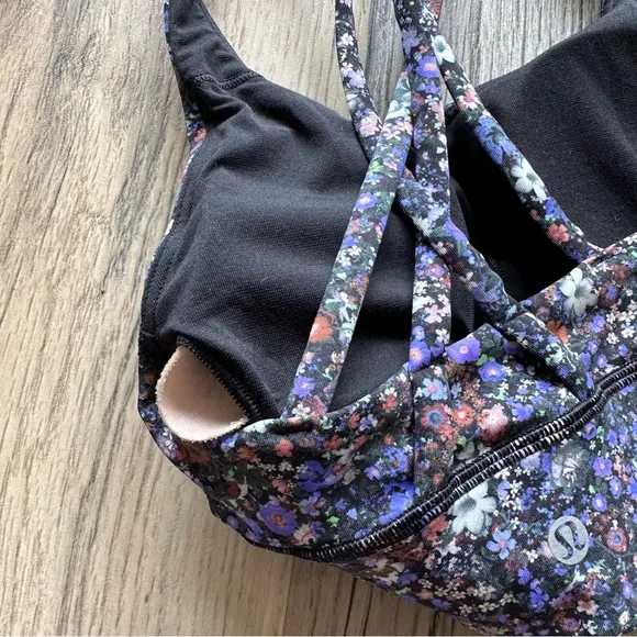 Lululemon Floral Sports Bra Criss Cross Back Strap 2