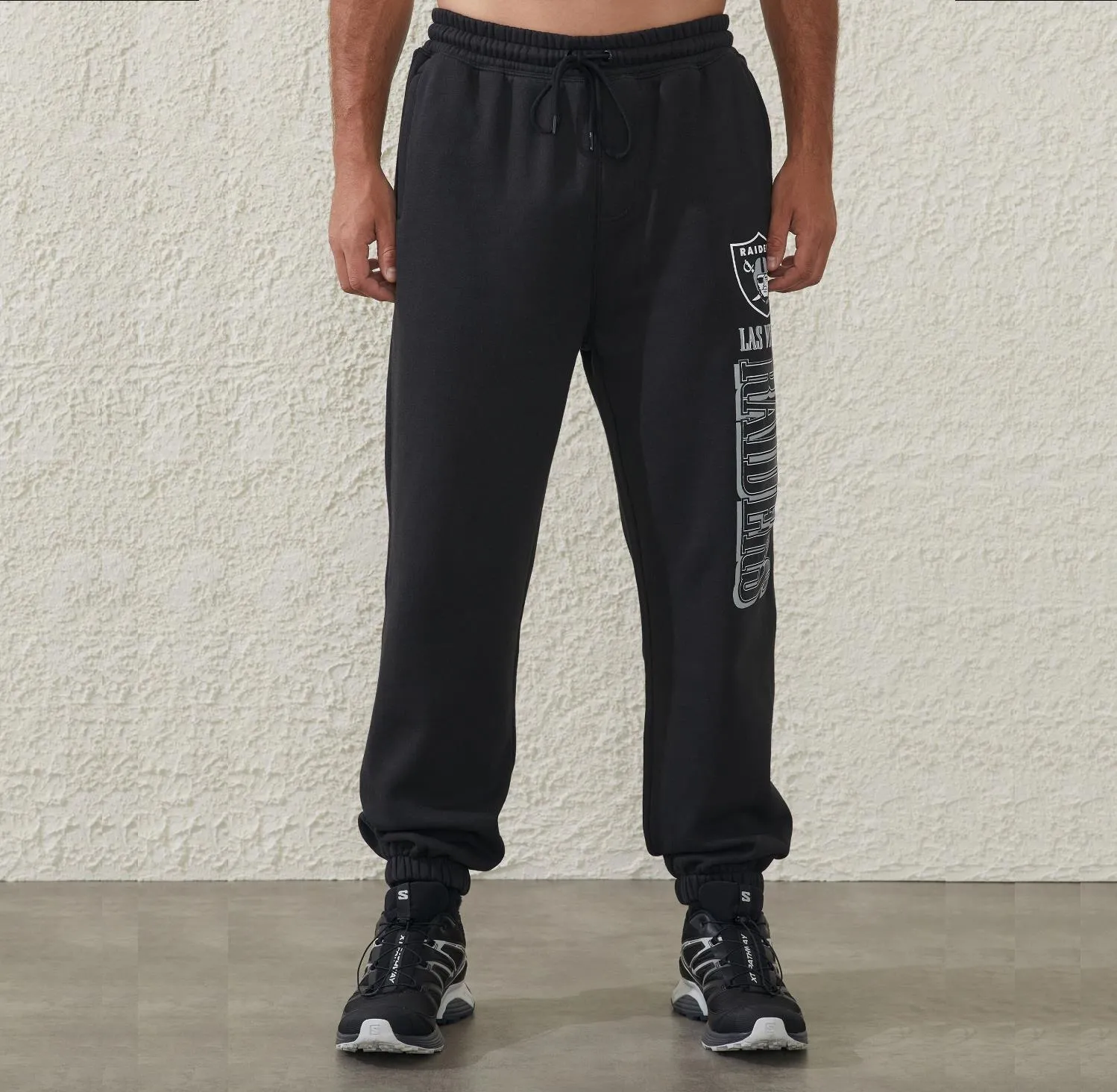 NFL Las Vegas Raiders Black Loose Fit Trackies Size Medium (New)