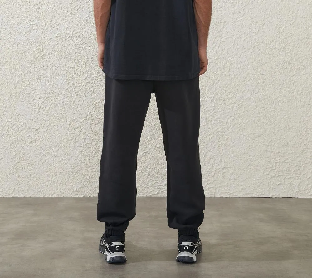 NFL Las Vegas Raiders Black Loose Fit Trackies Size Medium (New)