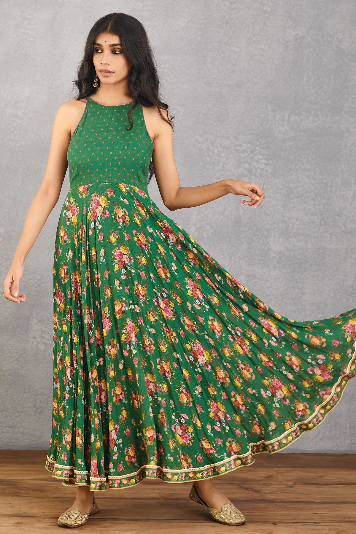 Panna Mariyam Cape Set