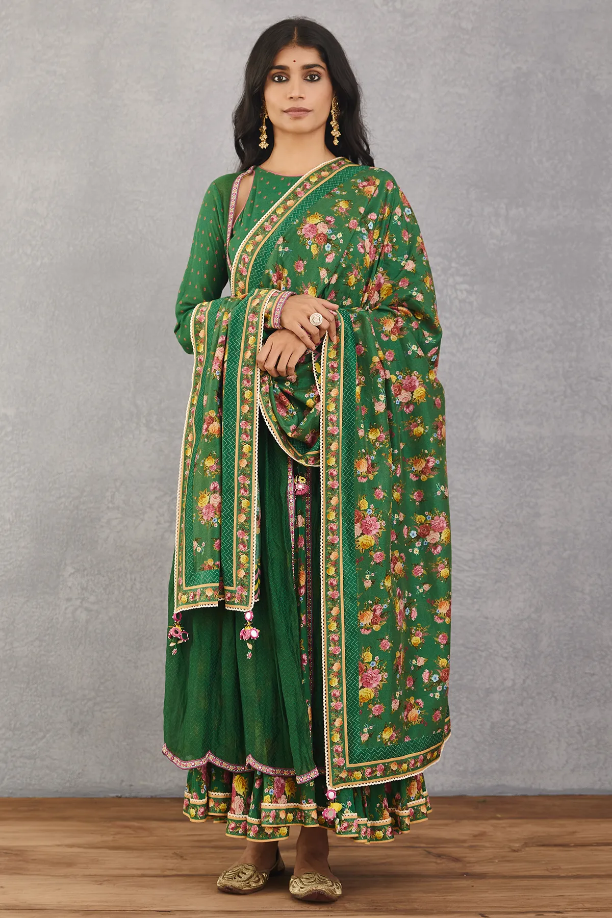 Panna Mariyam Cape Set