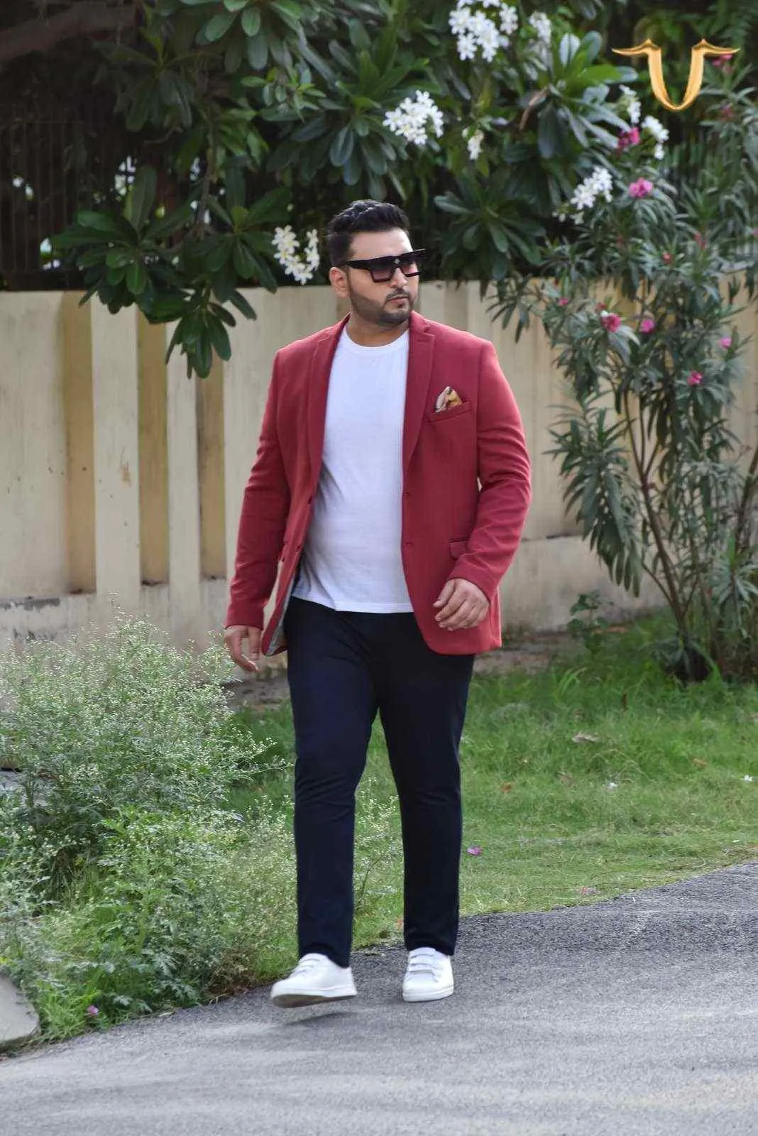 Plus Size of Red Knit Blazer