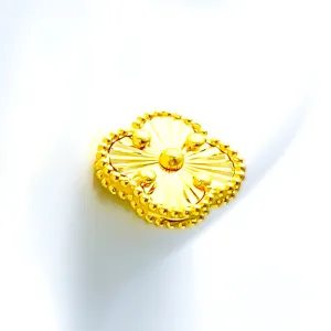 Radiant Dapper 21k Gold Medium Clover Earrings
