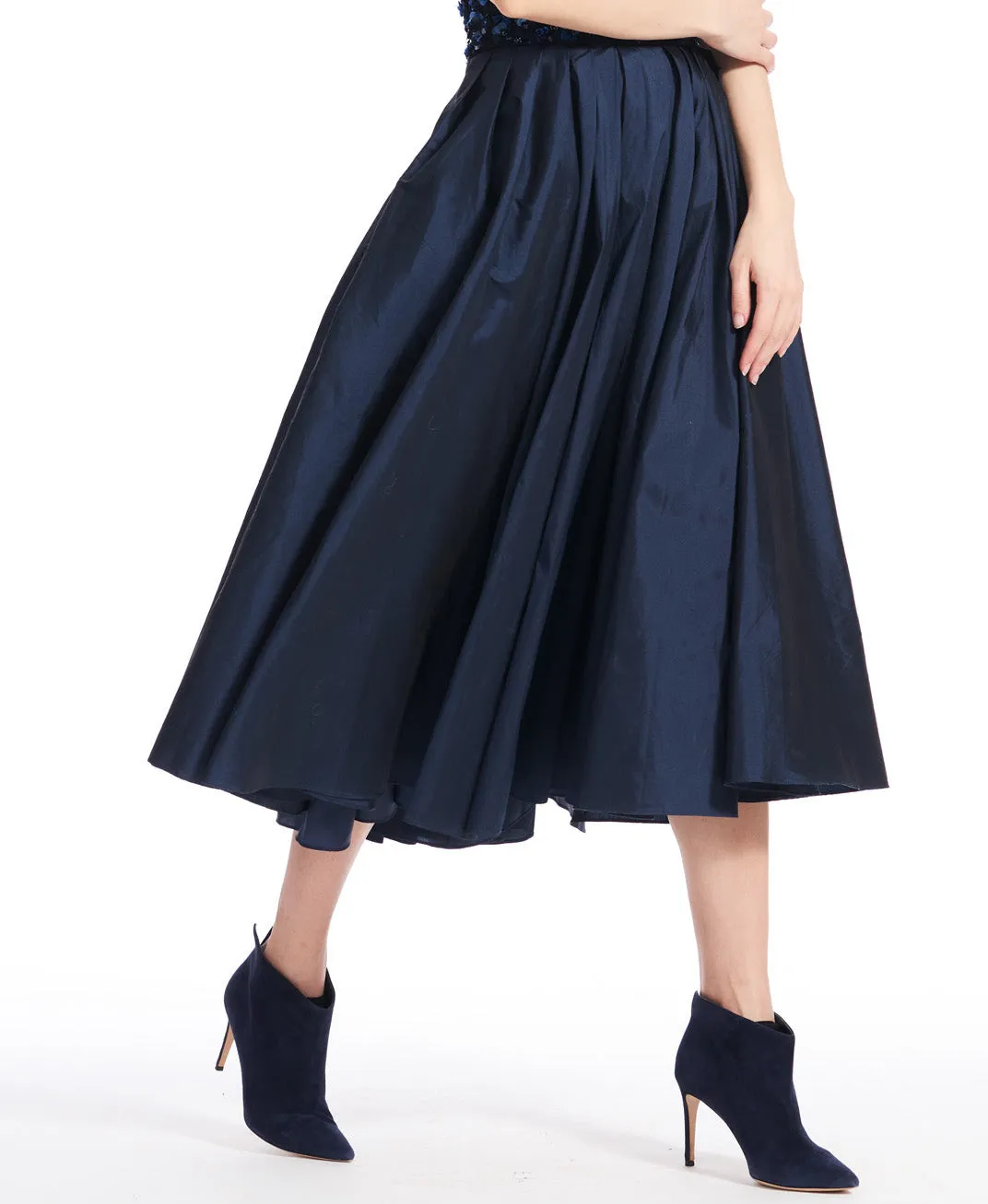 TEA LENGTH PLEATED SOFT TAFFETA MIDI SKIRT BLACK