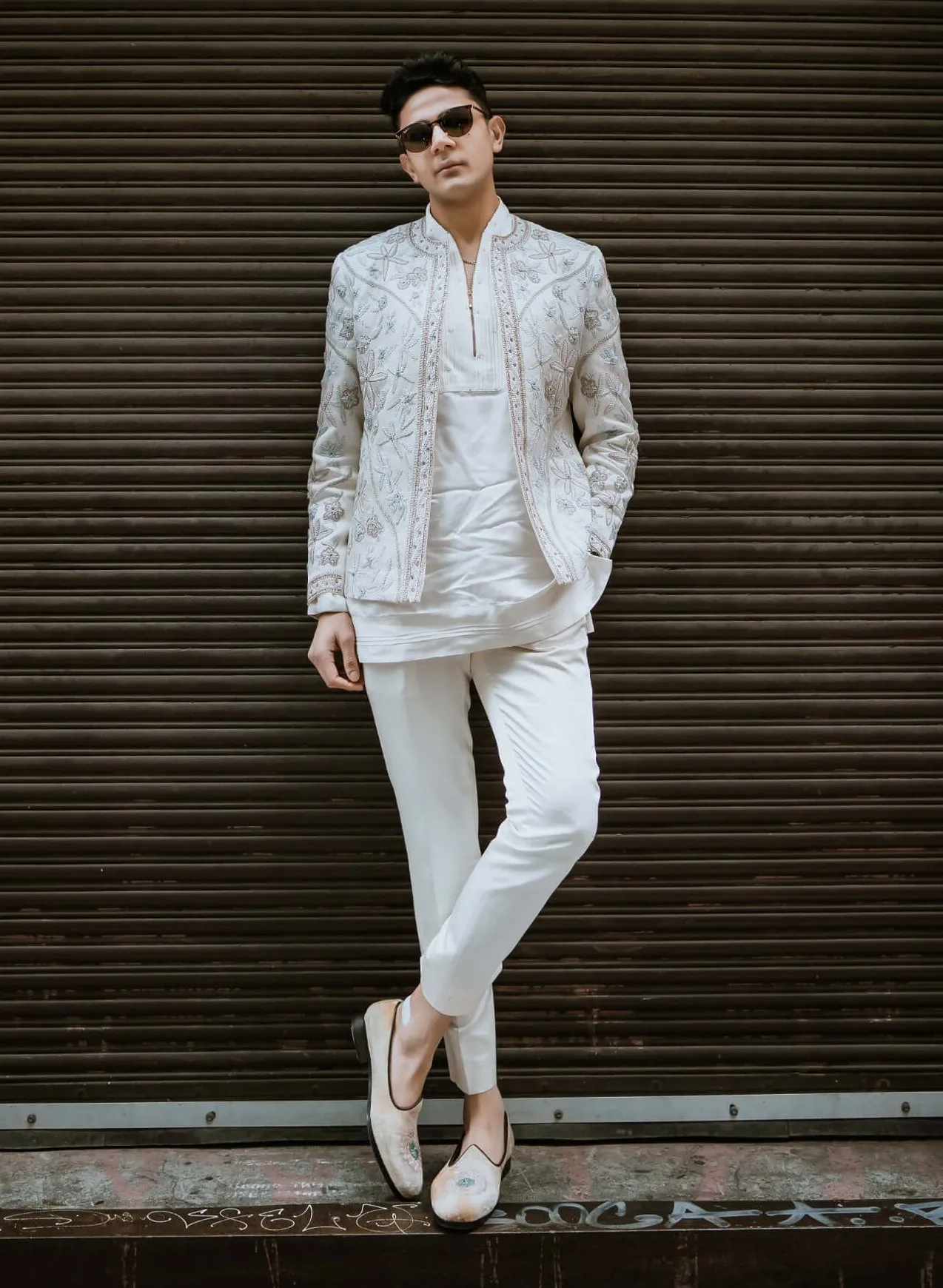 White dahlia short jacket set