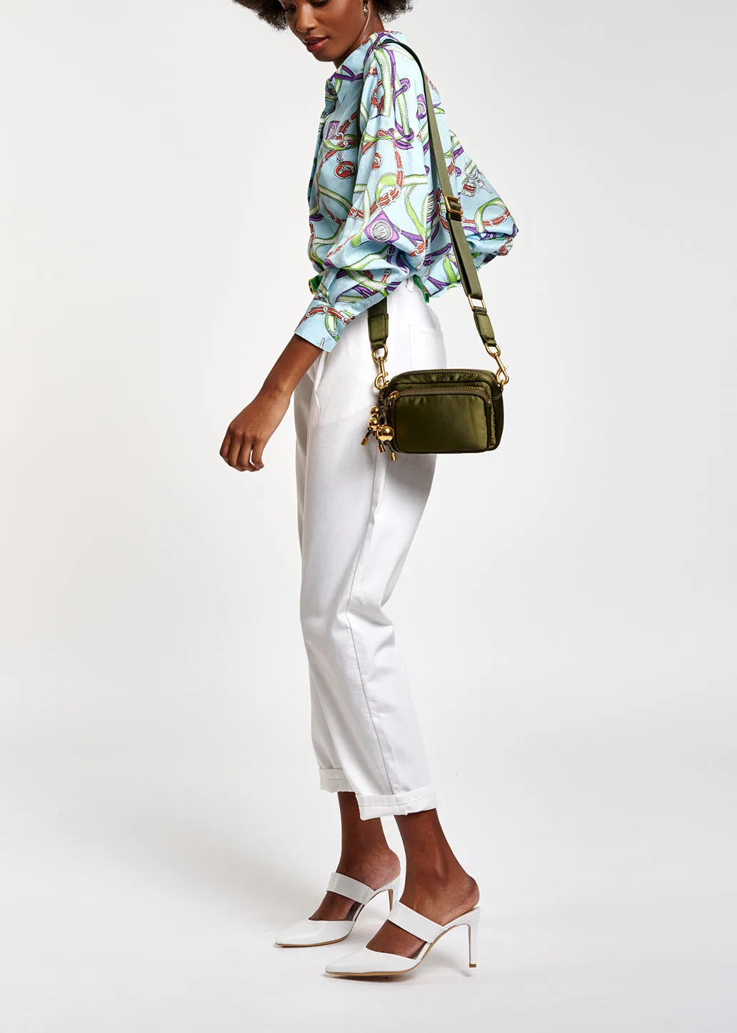 White loose-fit denim pants