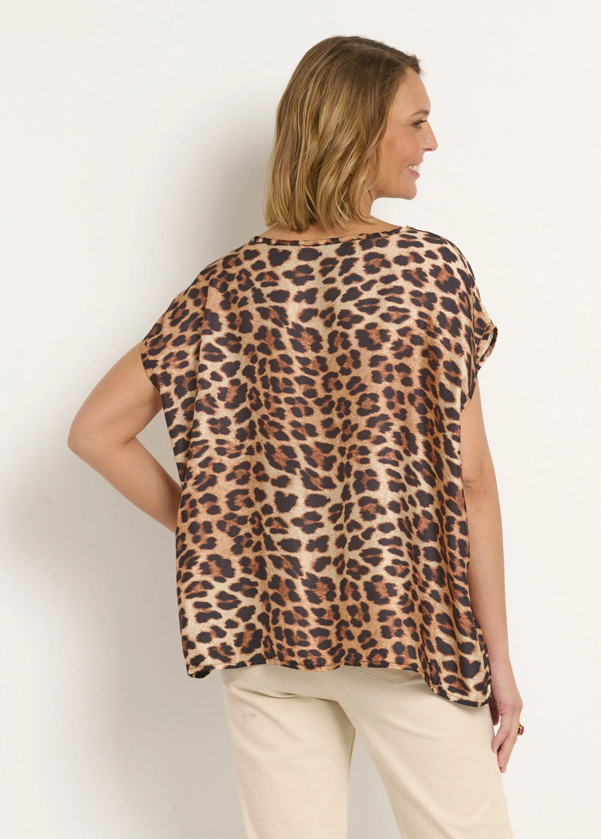 Wide silk tunic with kimono sleeves