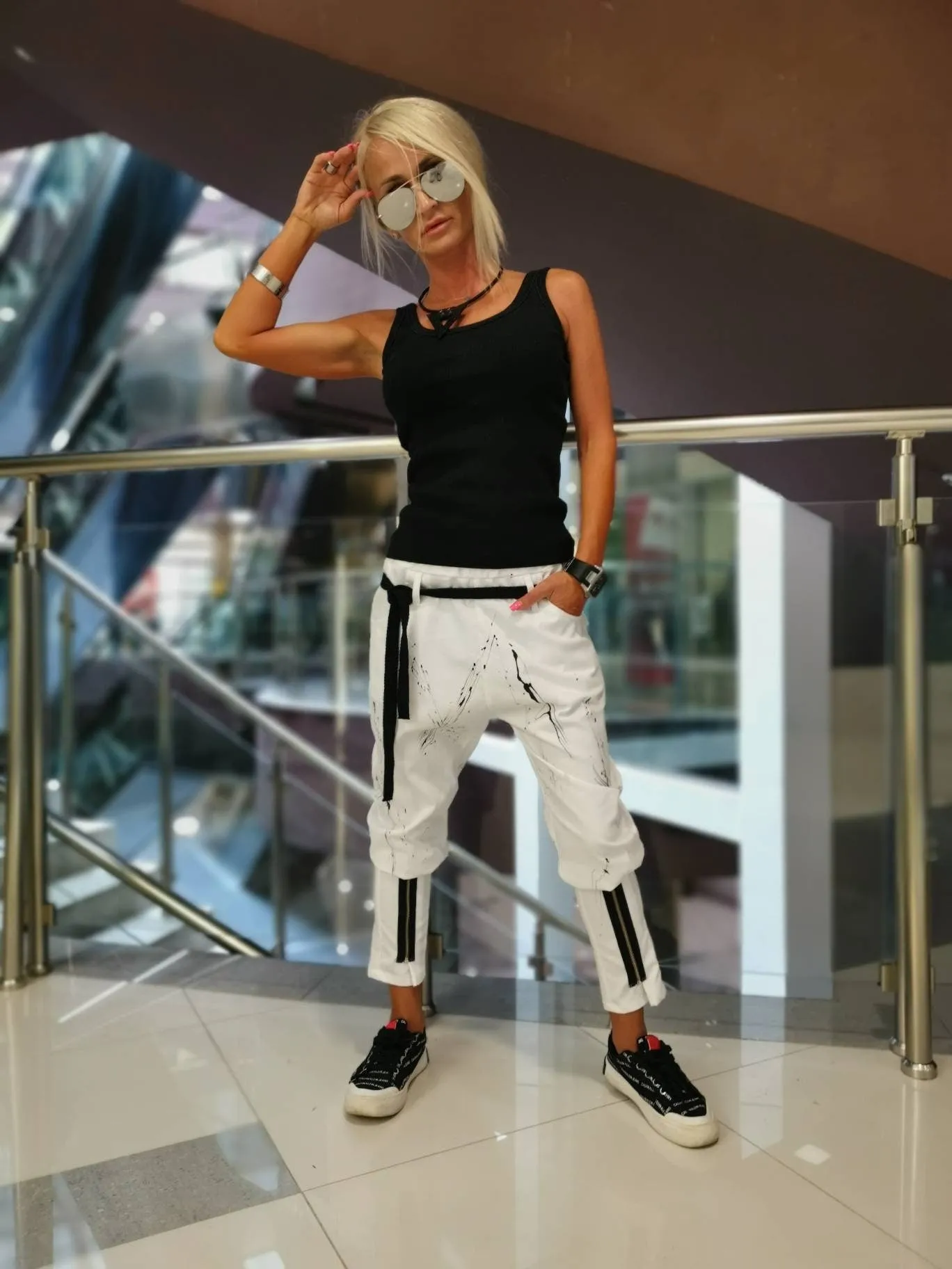 Woman Pants/Drop Crotch Pants/Zippers Pants/Harem Pants/White pants/Loose pants/Extravagant Pants/Avant-garde Trousers/Hand sprayed pants