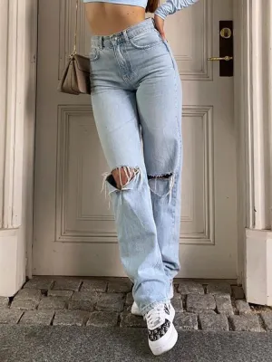 Women's jeans with a loose fit